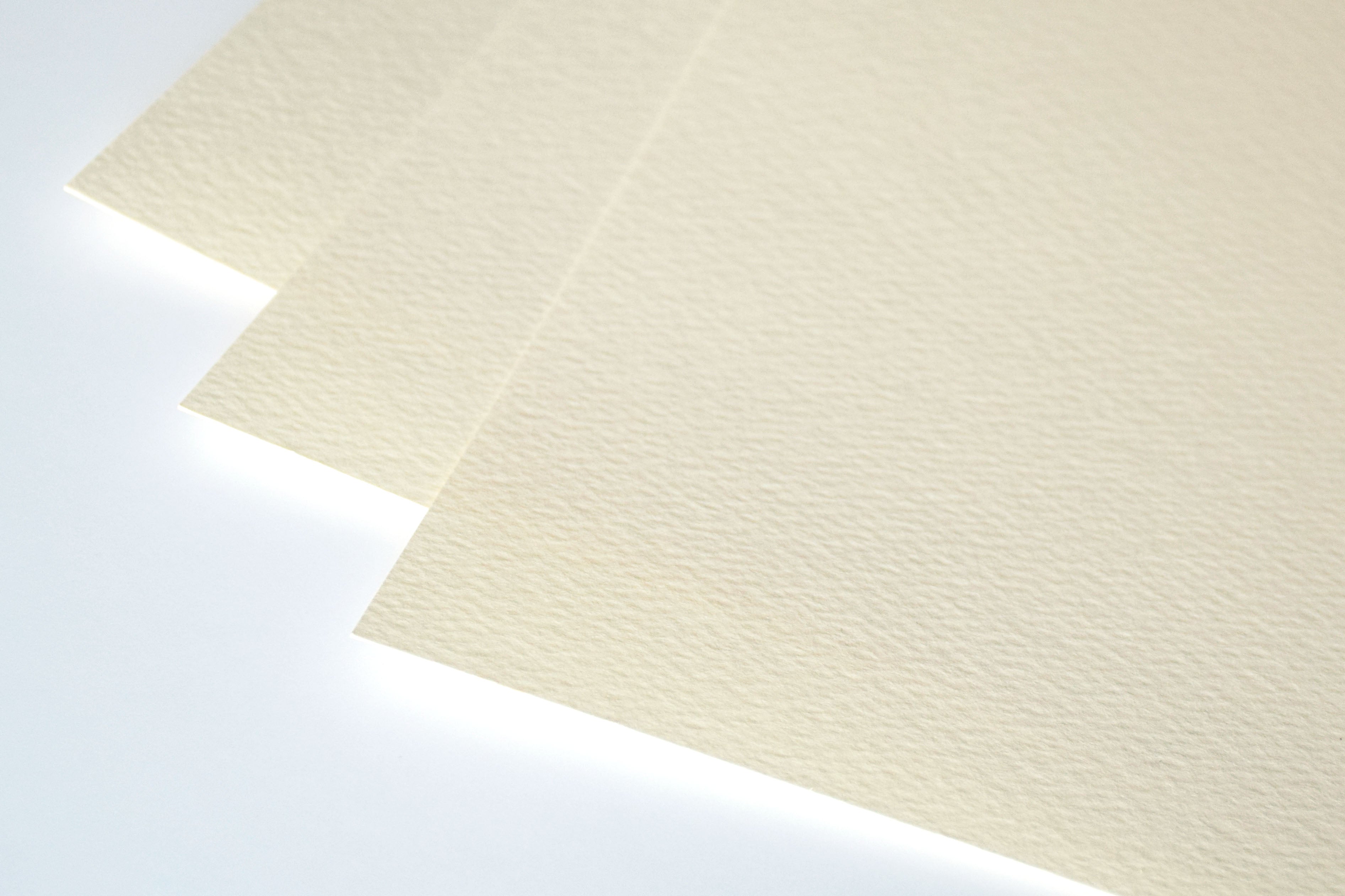 水彩画用紙　300mm×410mm（四つ切り）